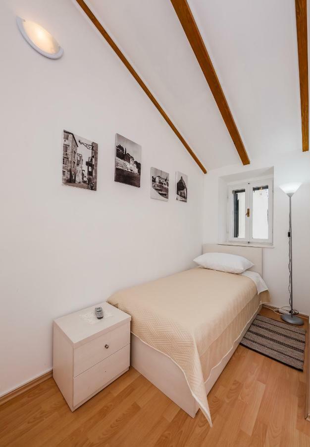 Apartman Mare คาชเตลา ภายนอก รูปภาพ